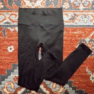 SOLD❗️Victoria’s Secret Leggings